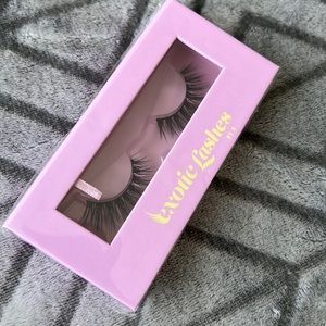 Exotic Lashes By K style “213”